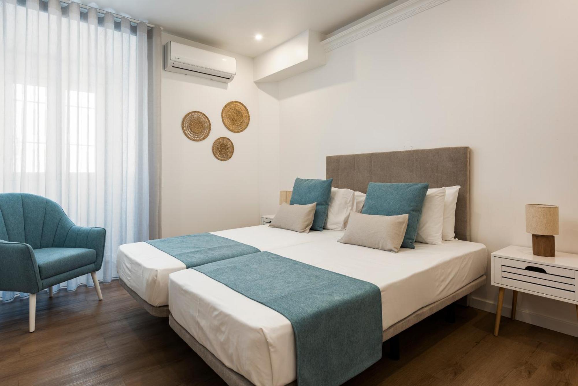 Madalena Hostel E Suites ฟารู ภายนอก รูปภาพ