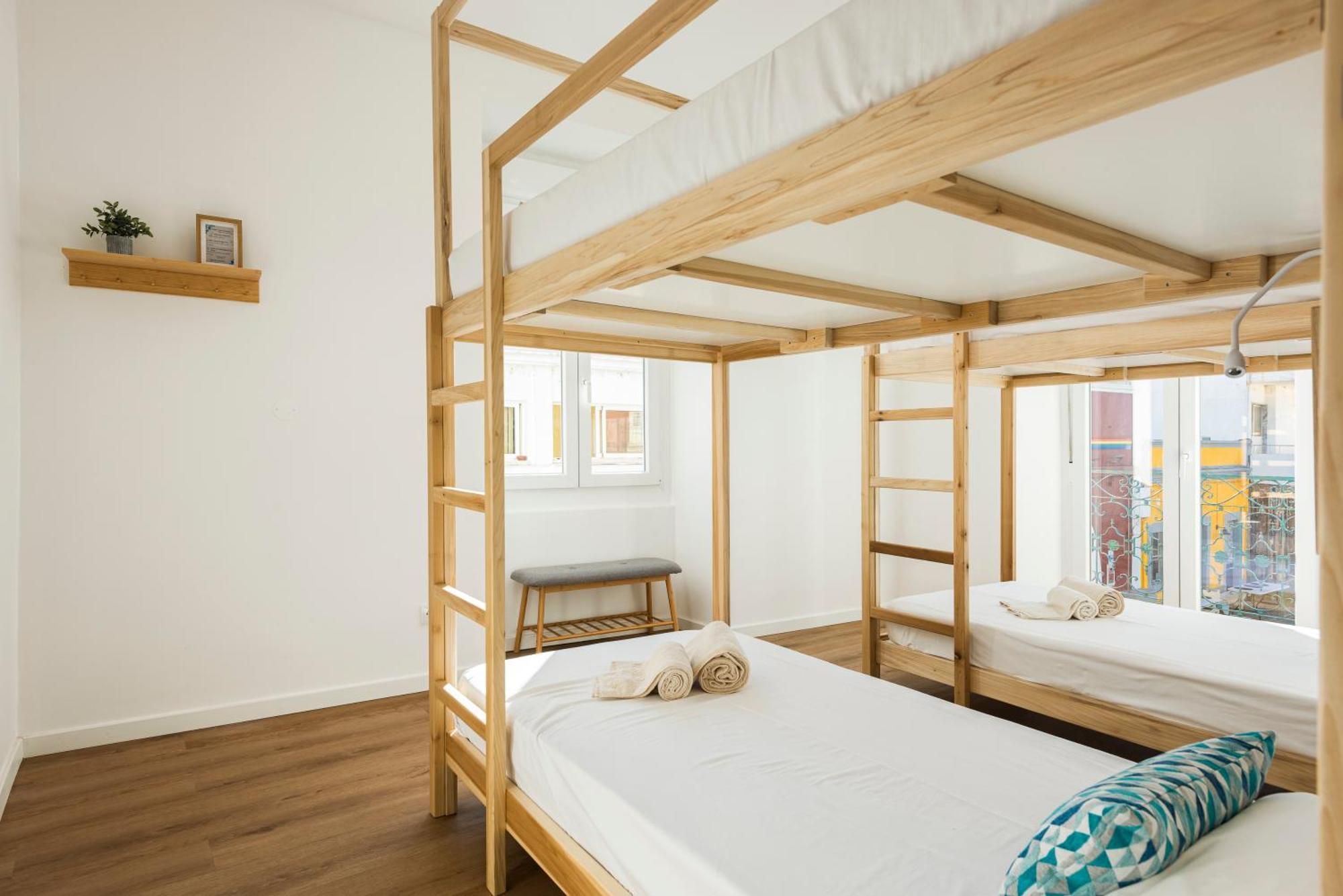 Madalena Hostel E Suites ฟารู ภายนอก รูปภาพ