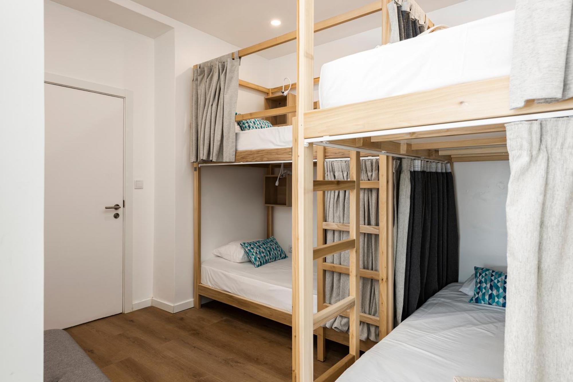 Madalena Hostel E Suites ฟารู ภายนอก รูปภาพ