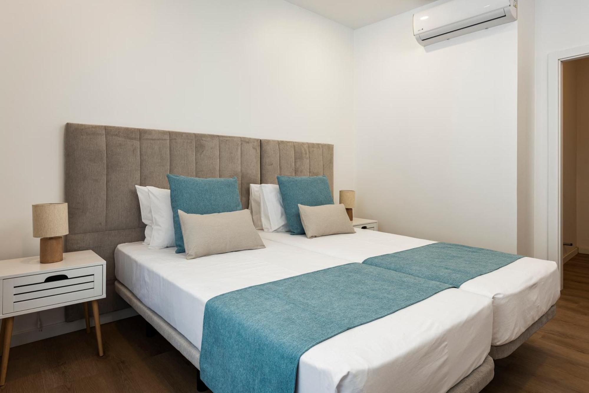 Madalena Hostel E Suites ฟารู ภายนอก รูปภาพ