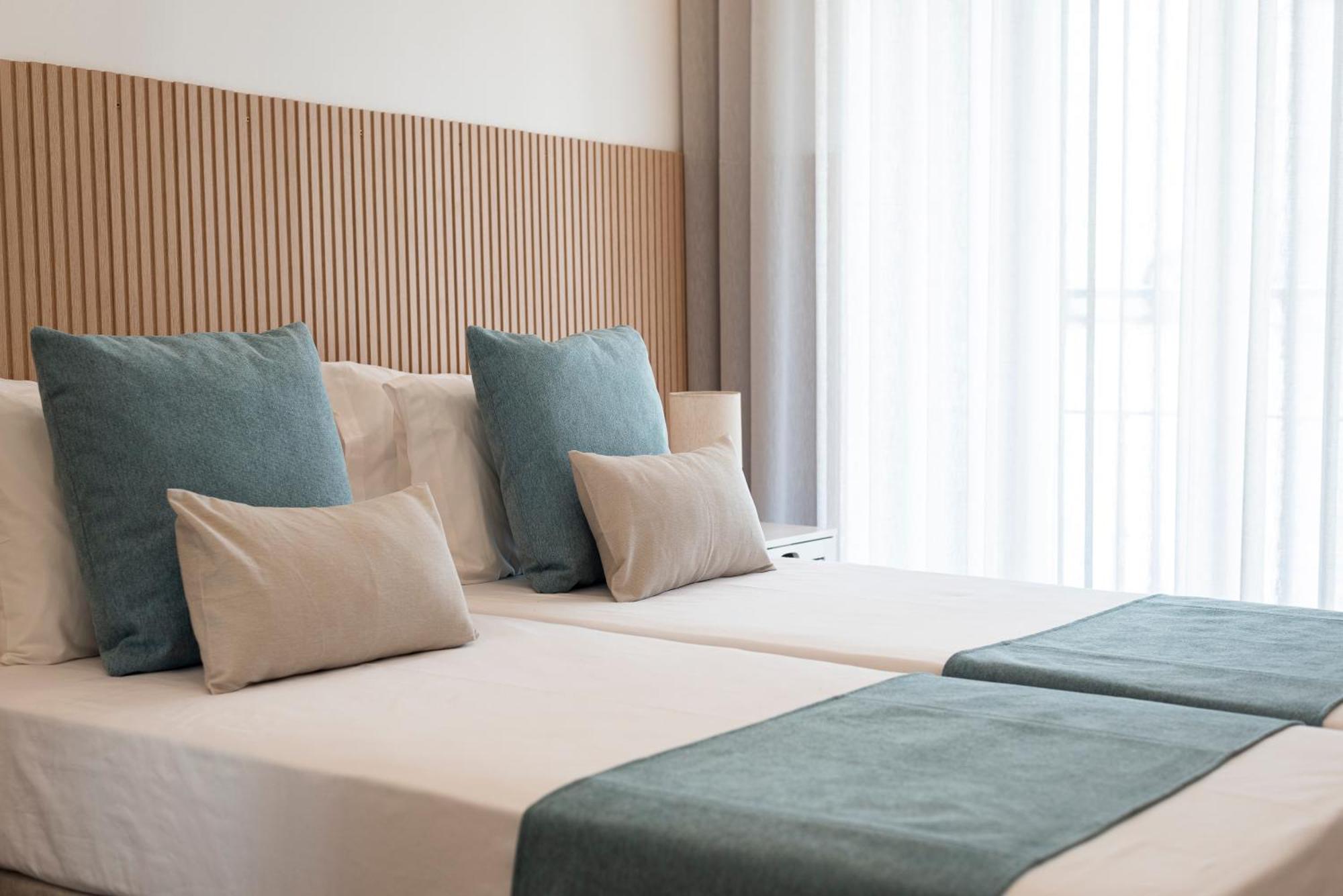 Madalena Hostel E Suites ฟารู ภายนอก รูปภาพ