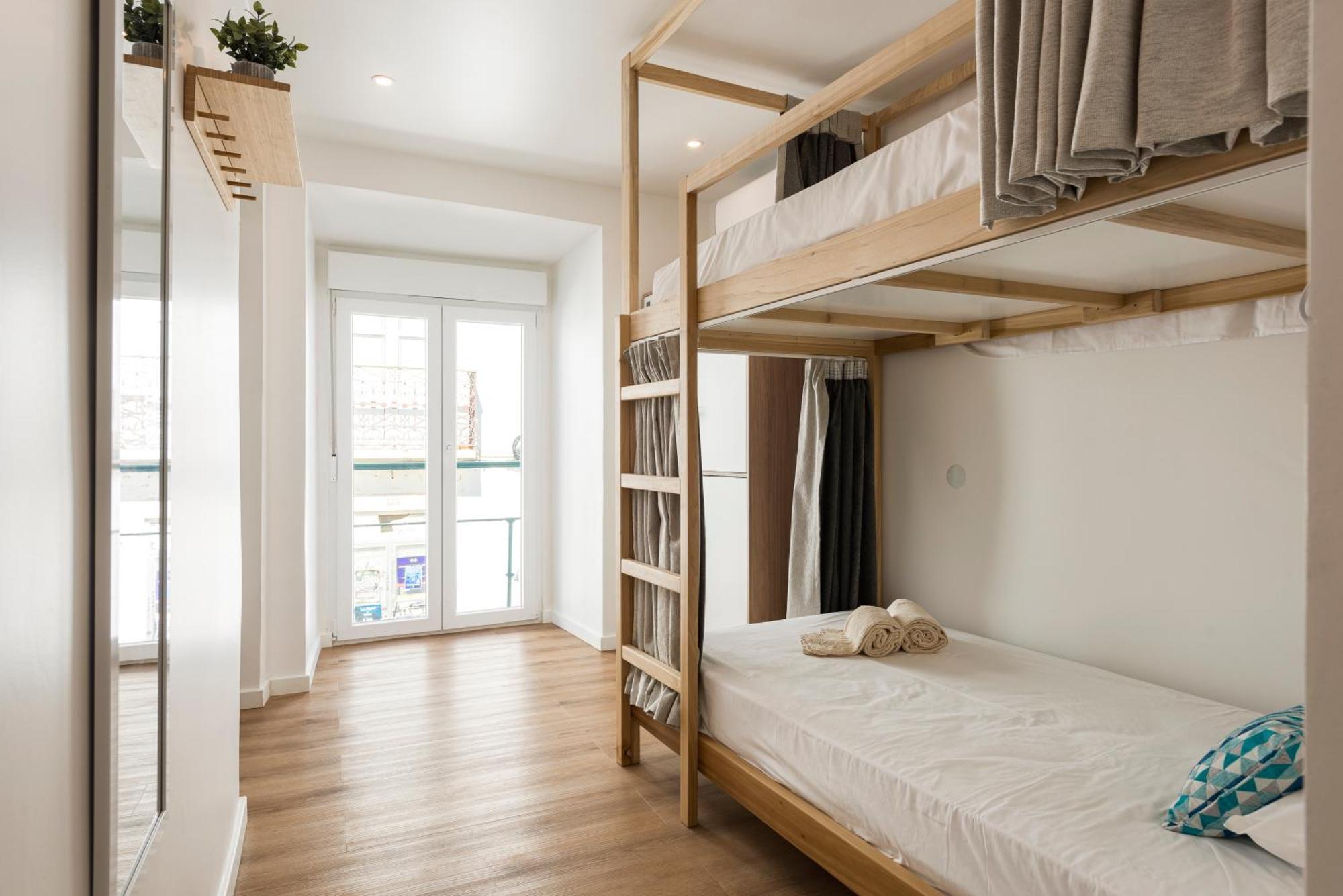 Madalena Hostel E Suites ฟารู ภายนอก รูปภาพ