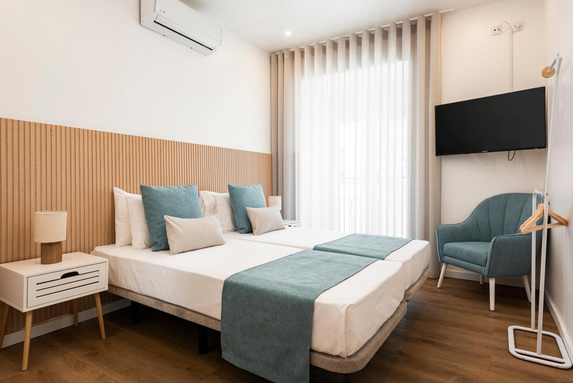 Madalena Hostel E Suites ฟารู ภายนอก รูปภาพ
