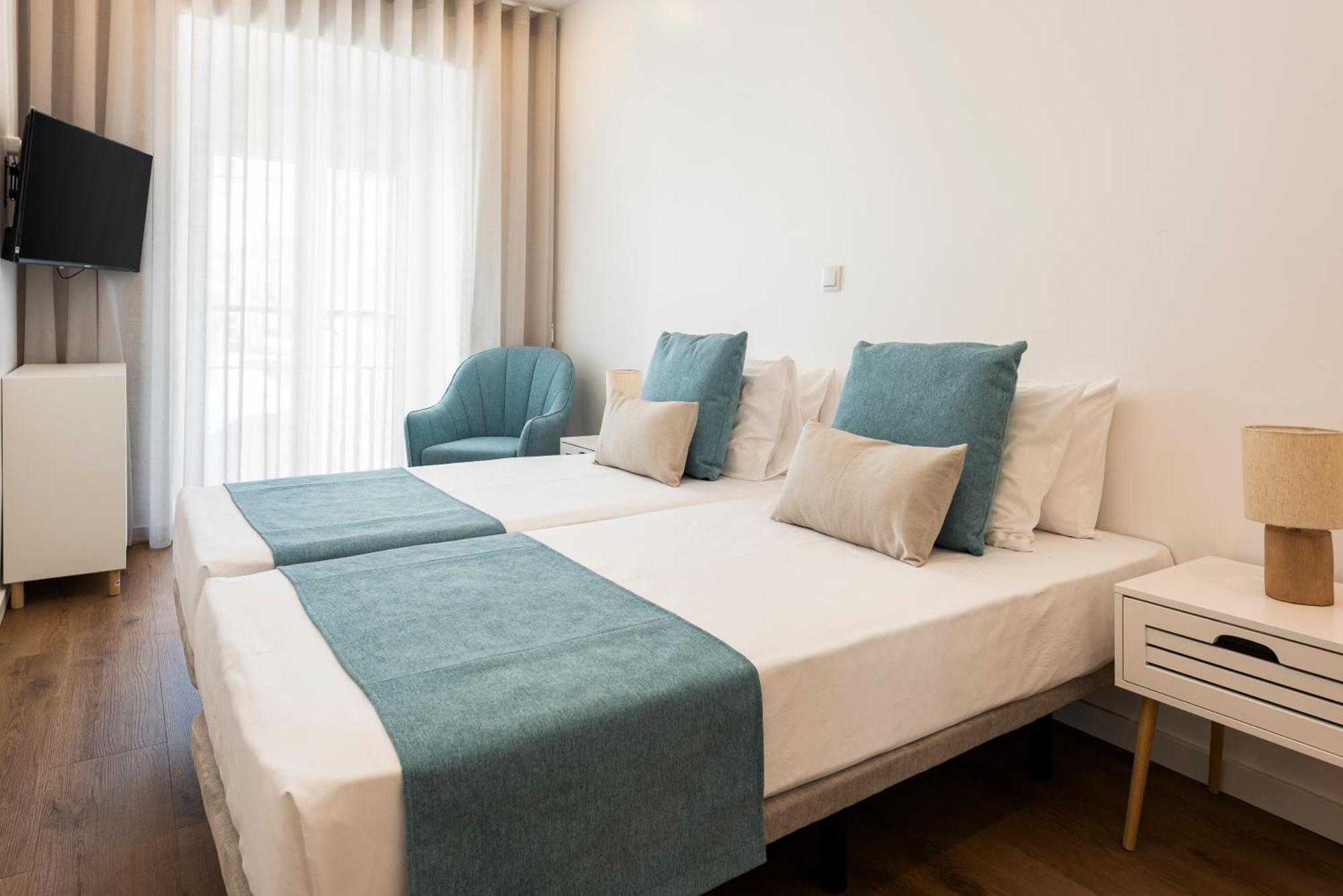 Madalena Hostel E Suites ฟารู ภายนอก รูปภาพ