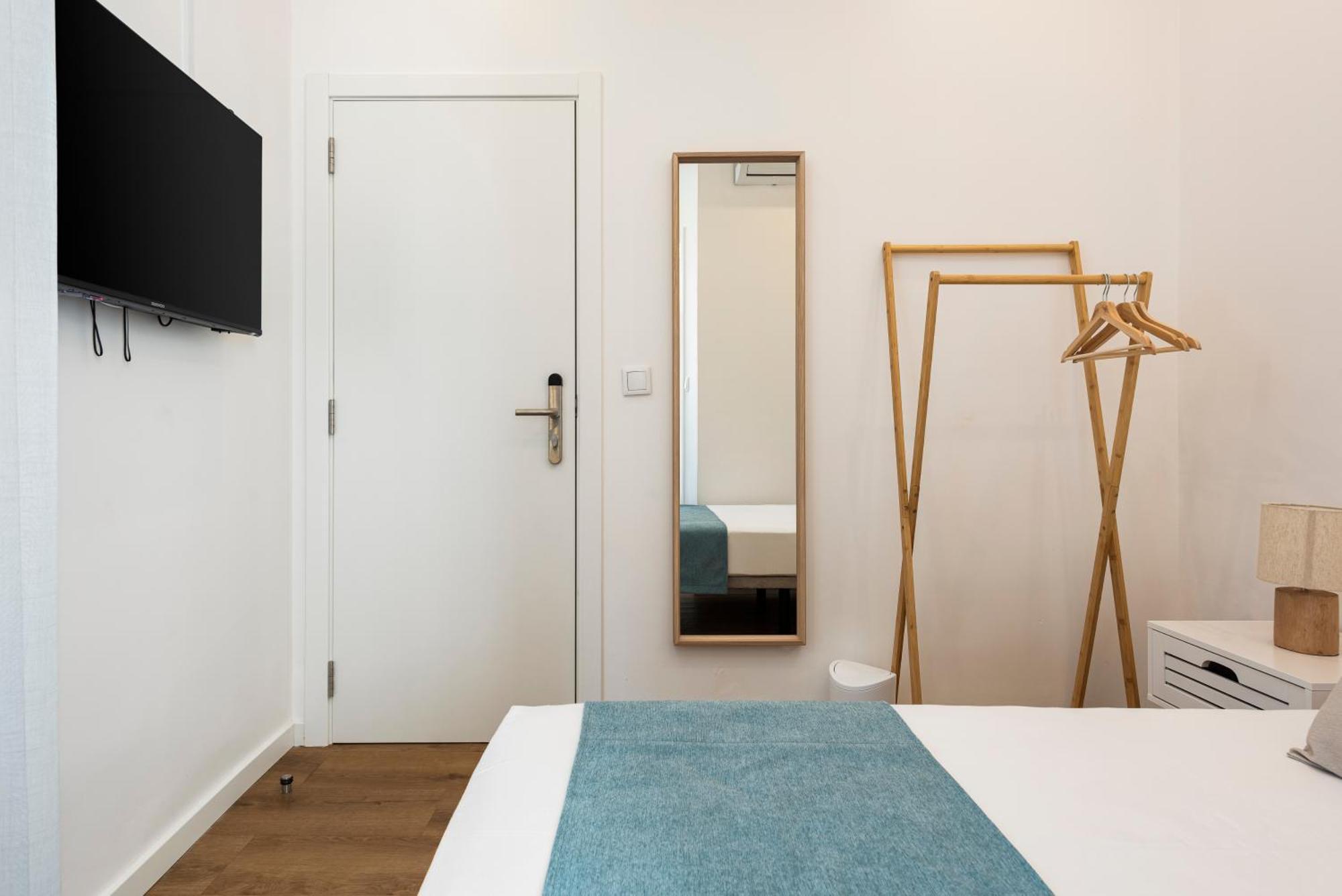 Madalena Hostel E Suites ฟารู ภายนอก รูปภาพ